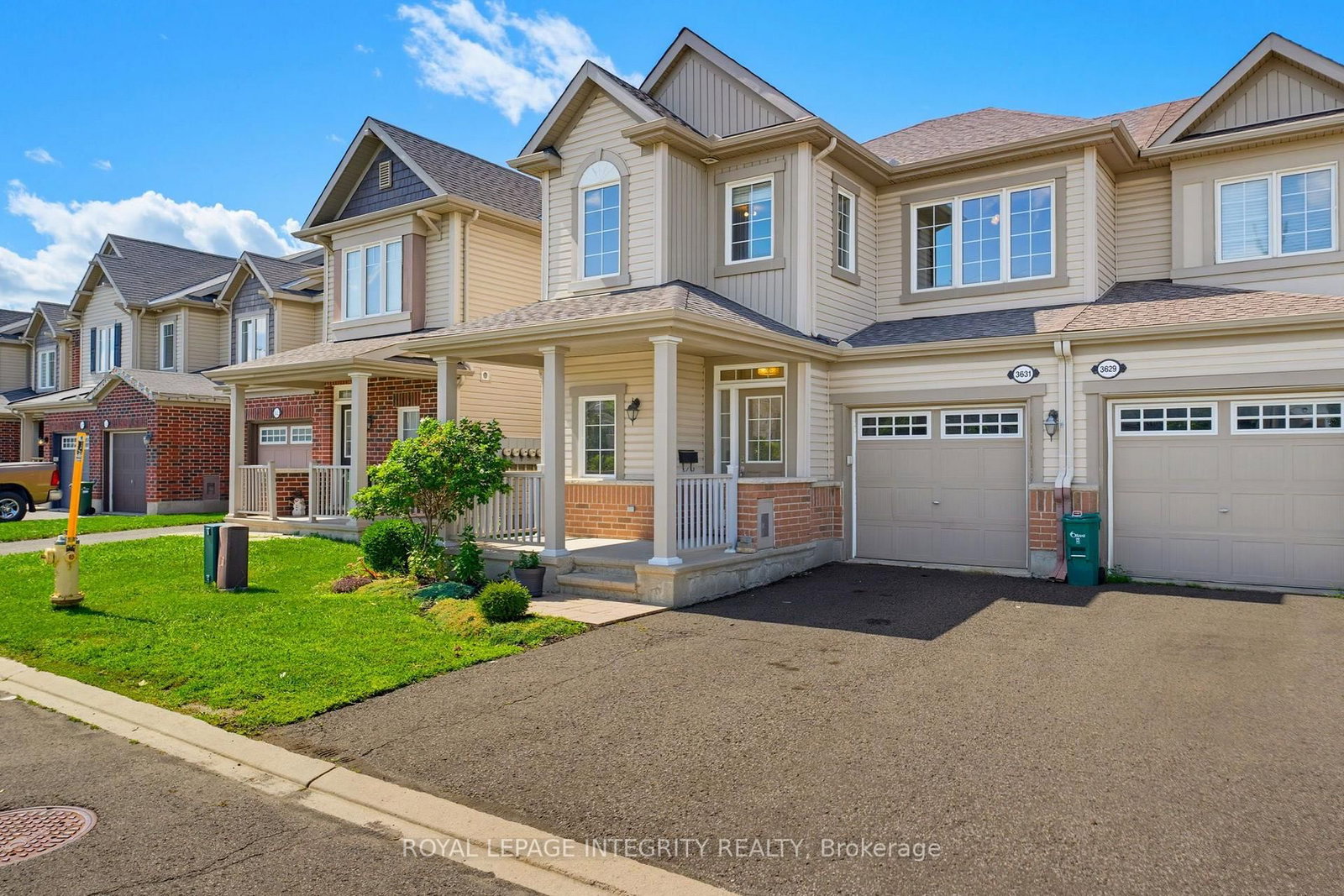 Townhouse for sale at 3631 Cambrian Road, Ottawa, Ontario, K2J 0S8 - Barrhaven - Half Moon Bay - MLS: X13803434