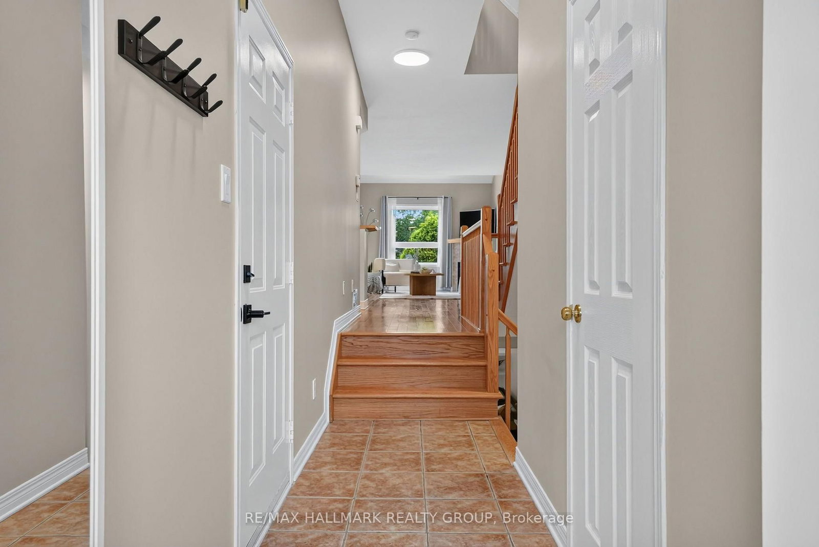 148 Sawmill Private • Ottawa, ON photo 2