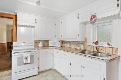 164 Hillside Drive • Kawartha Lakes, ON photo 9