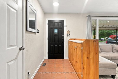 438 Magnolia Crescent • London East, ON photo 6