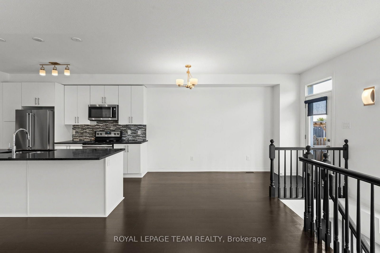 547 Rioja Street • Ottawa, ON photo 20
