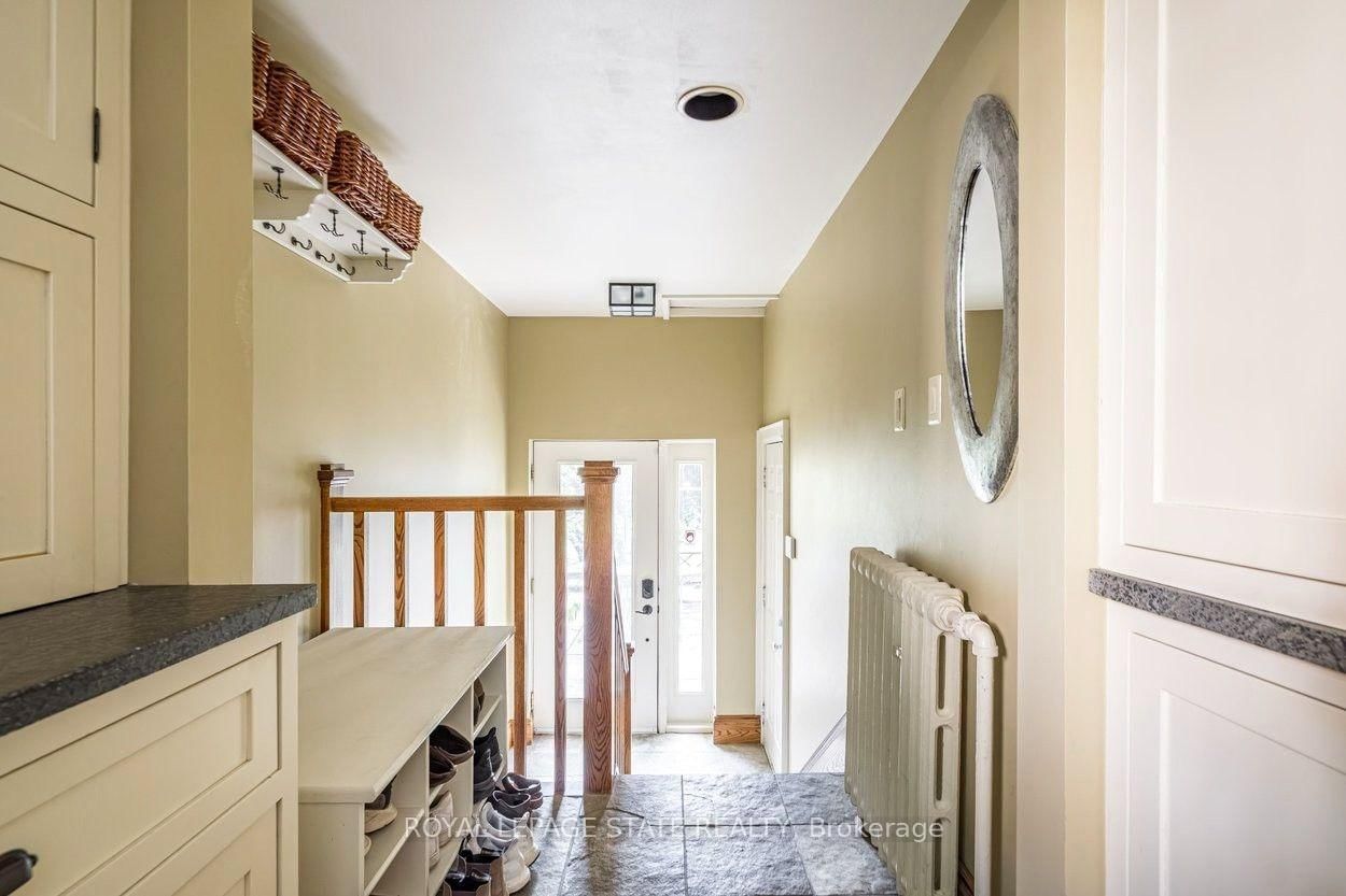 2 Oak Knoll Drive • Hamilton, ON photo 21