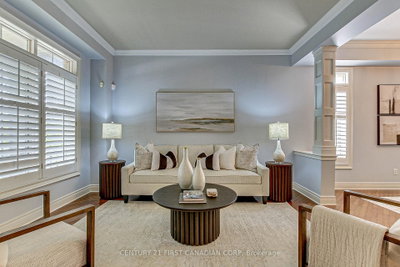 322 CHAMBERS Place • London North, ON photo 4