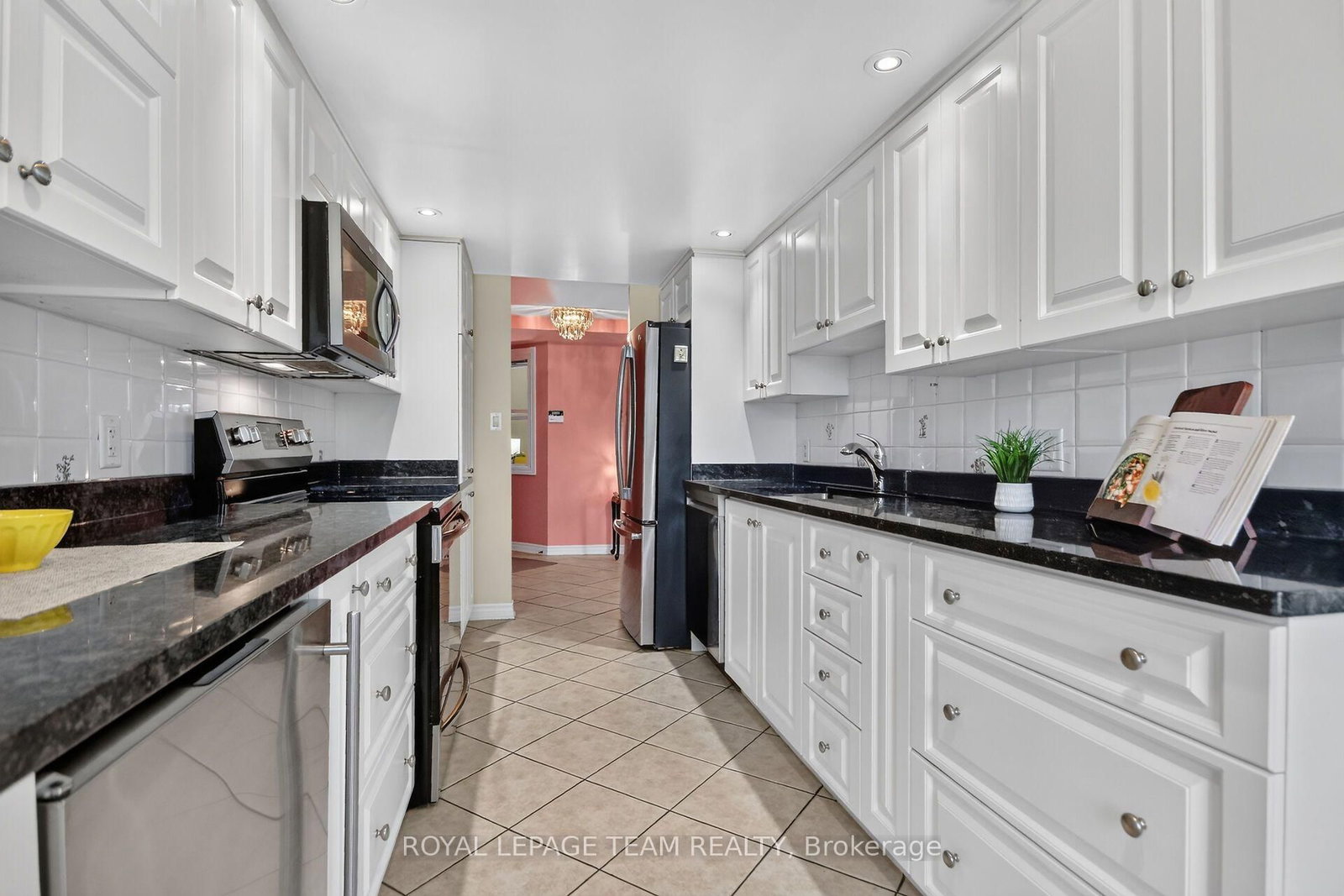 51 Robson Court • #2A • Ottawa, ON photo 25