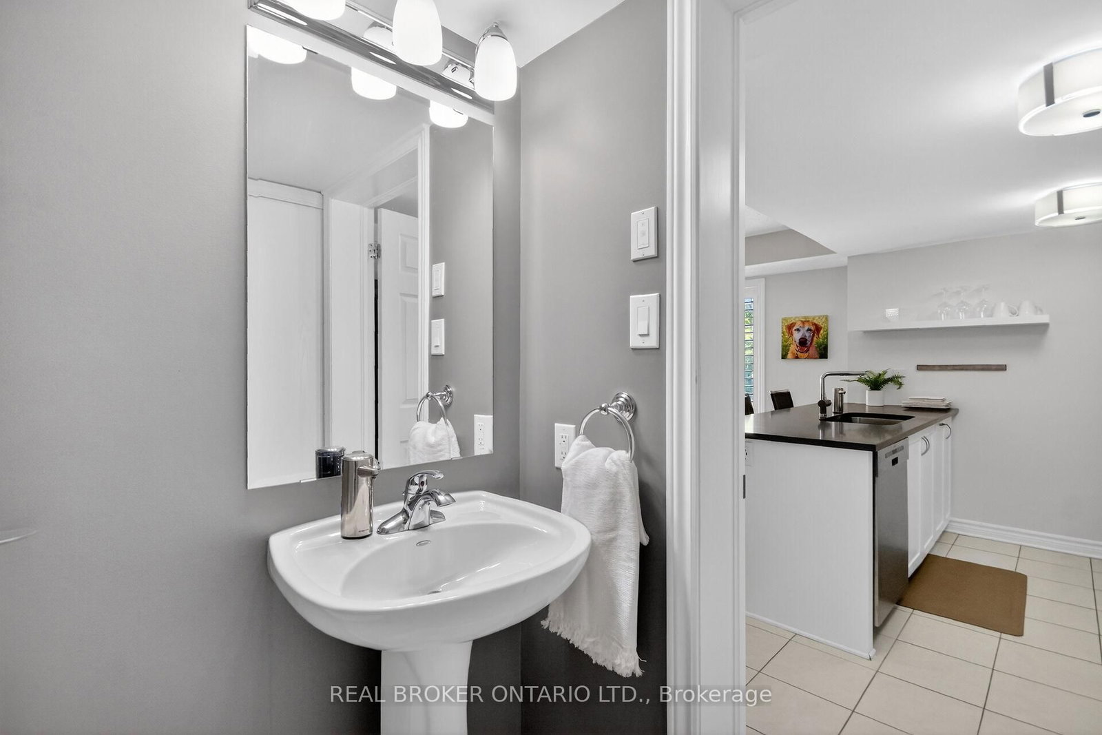 701 B Sue Holloway Drive • #33 • Ottawa, ON photo 11