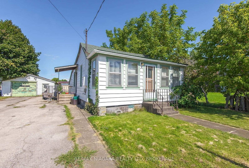 220 Fraser Street