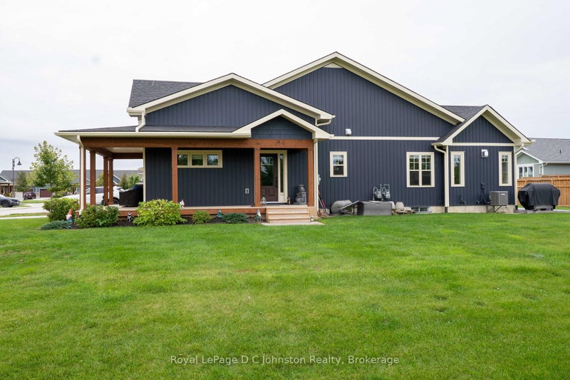 #7 - 25 Eagle Court