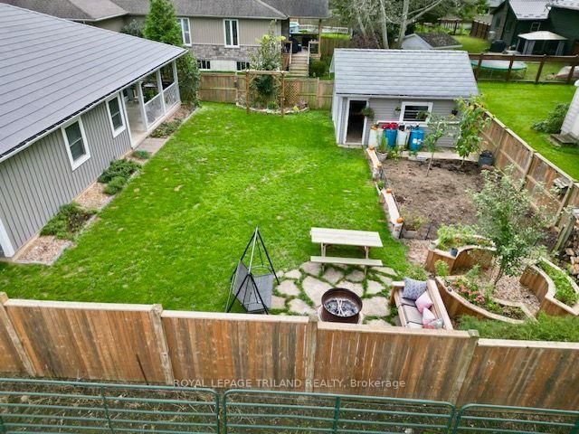 202 Reycraft Avenue • Southwest Middlesex, ON photo 5