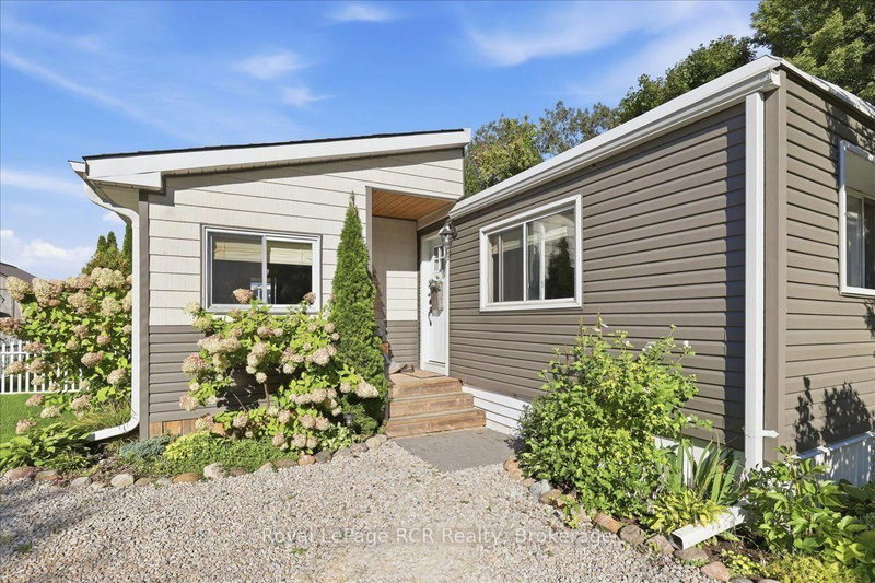 28 - Cedar St - 79681 Bluewater Highway