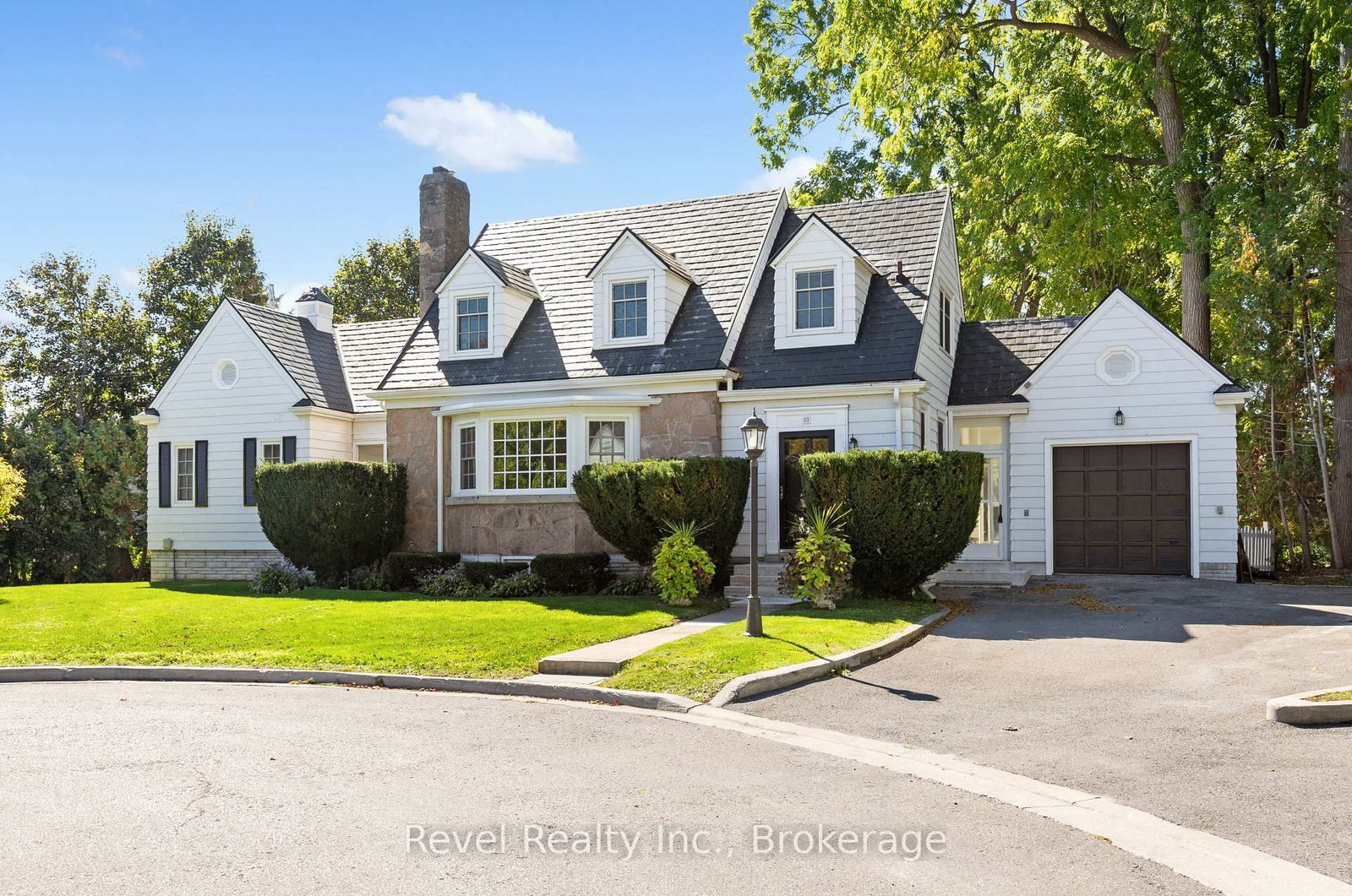 13 Sylvan Crescent • Kawartha Lakes, ON photo 4