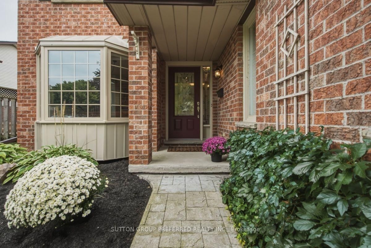 668 Country Club Drive • London South, ON photo 4