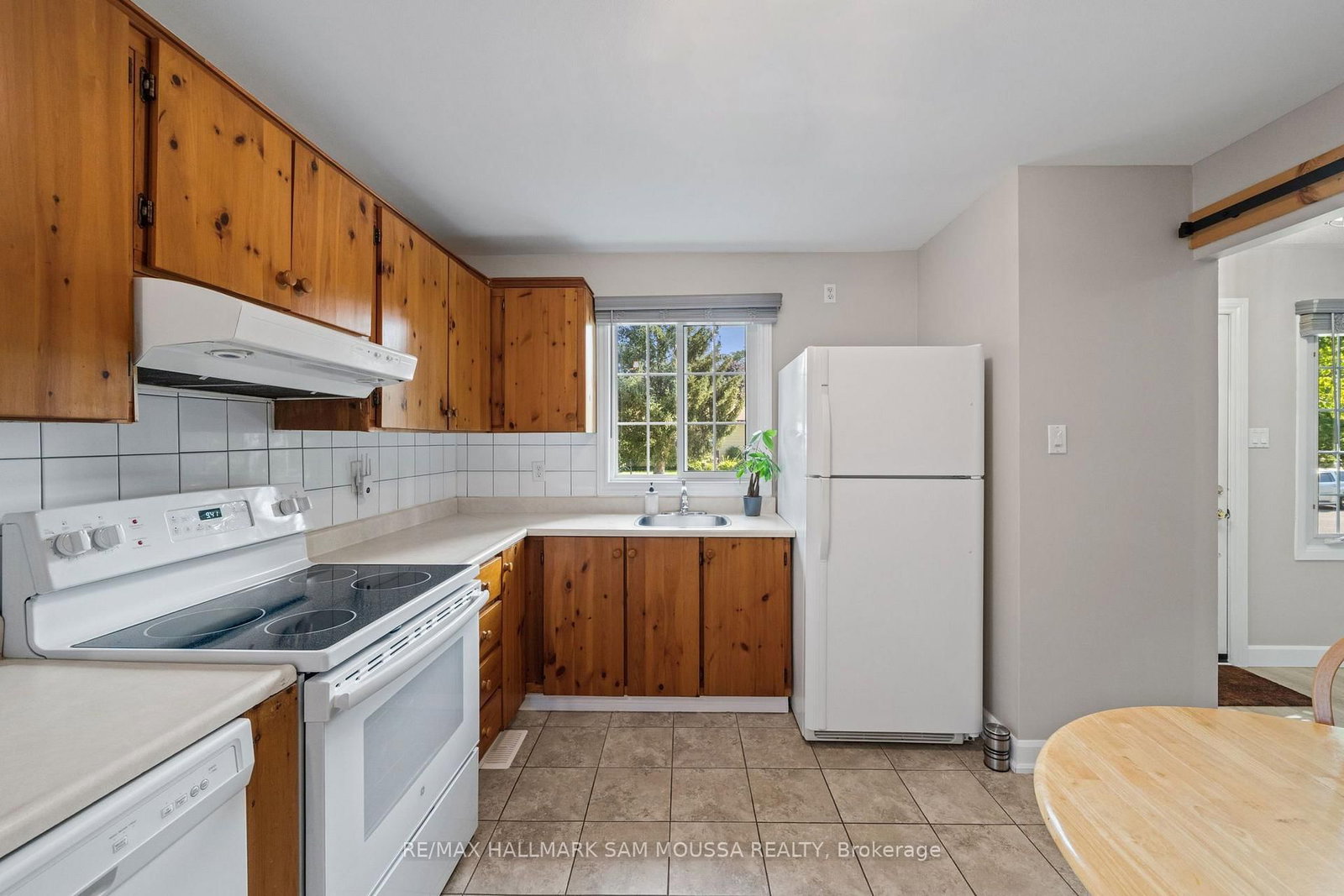 35 Ballantrae Way • Ottawa, ON photo 14
