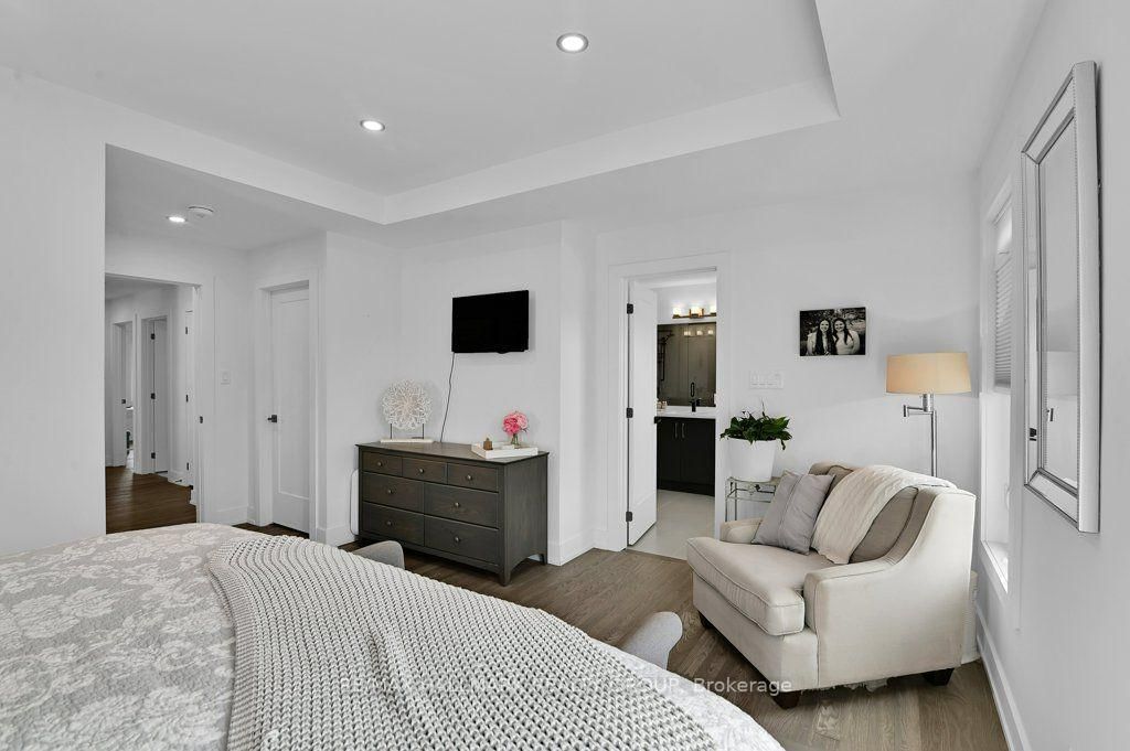 581 Queen Mary Street • Ottawa, ON photo 16