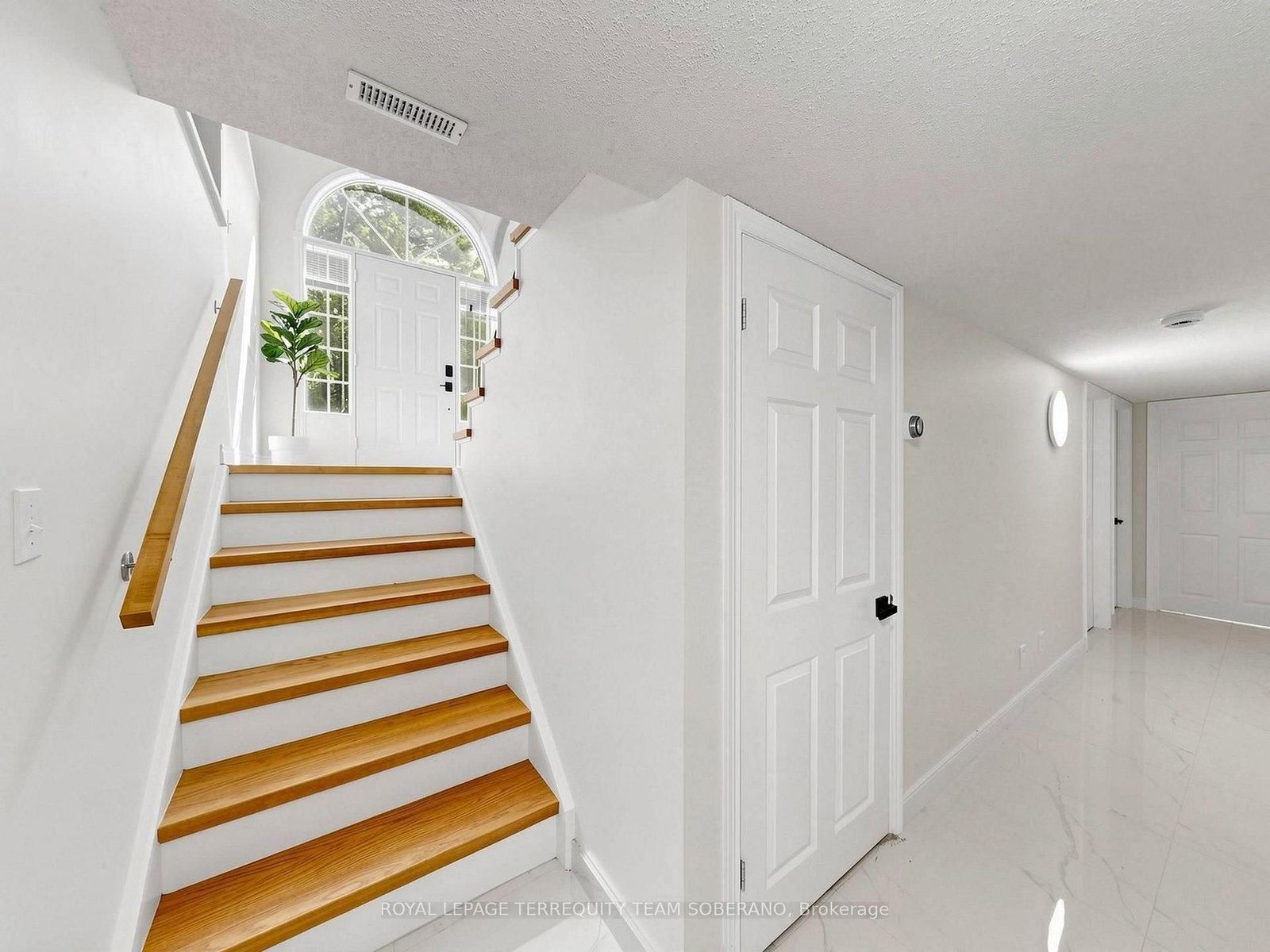 125 White Oaks Avenue • Quinte West, ON photo 27
