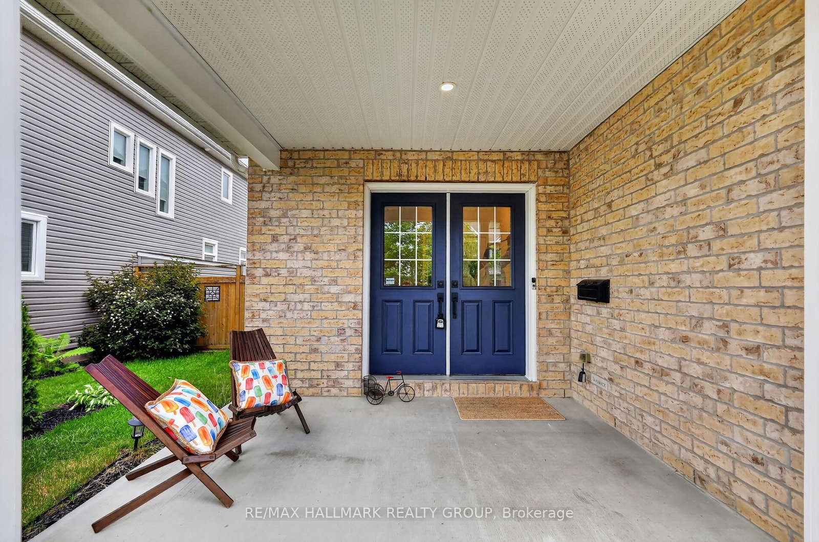 878 EXCURSION Way • Ottawa, ON photo 3