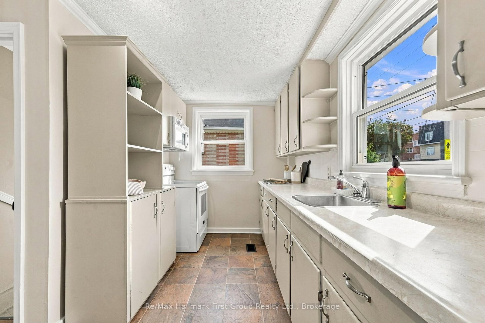 344 D'arcy Street • Cobourg, ON photo 10