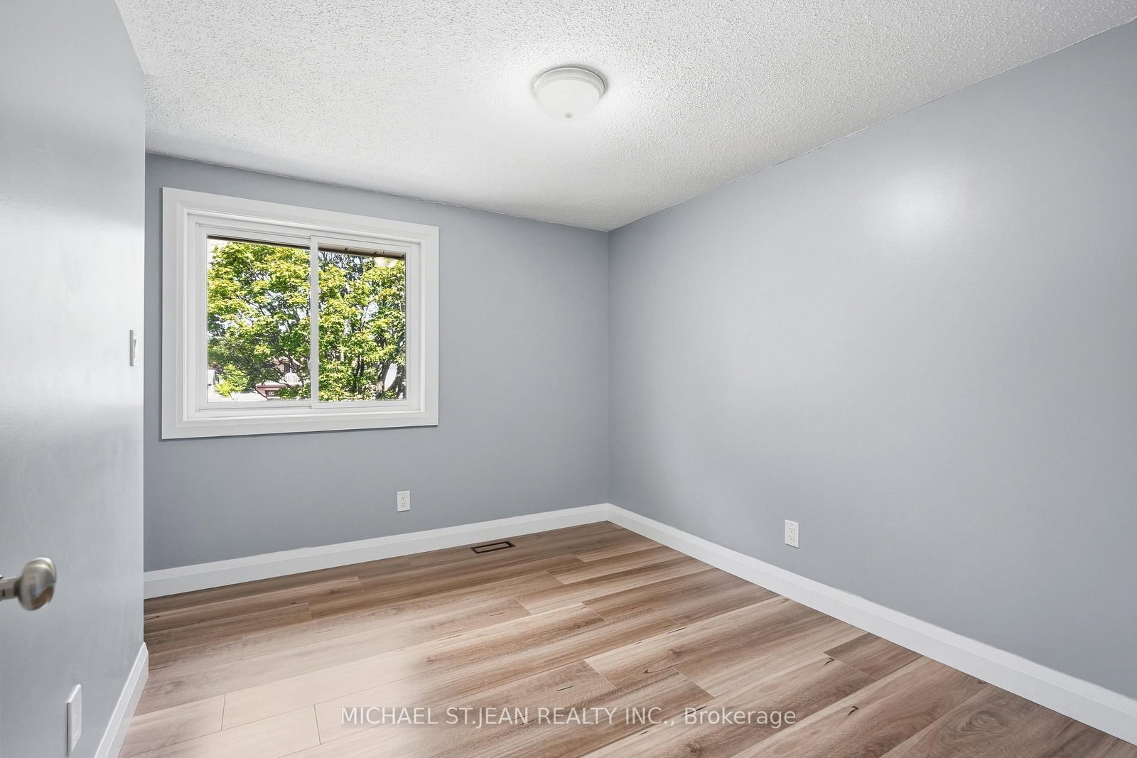27 Cummington Place • Welland, ON photo 18
