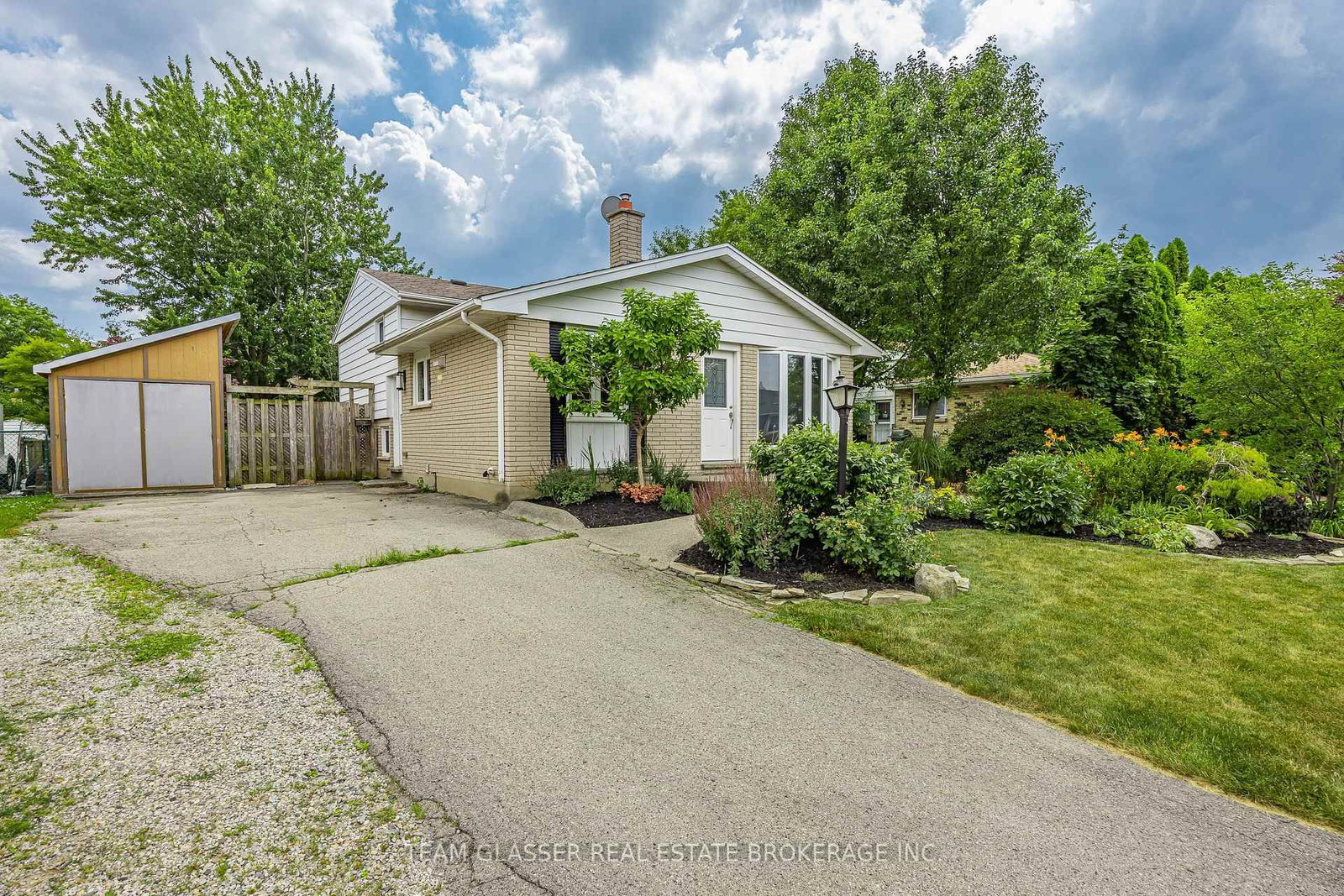 6 HEATH Place, London South