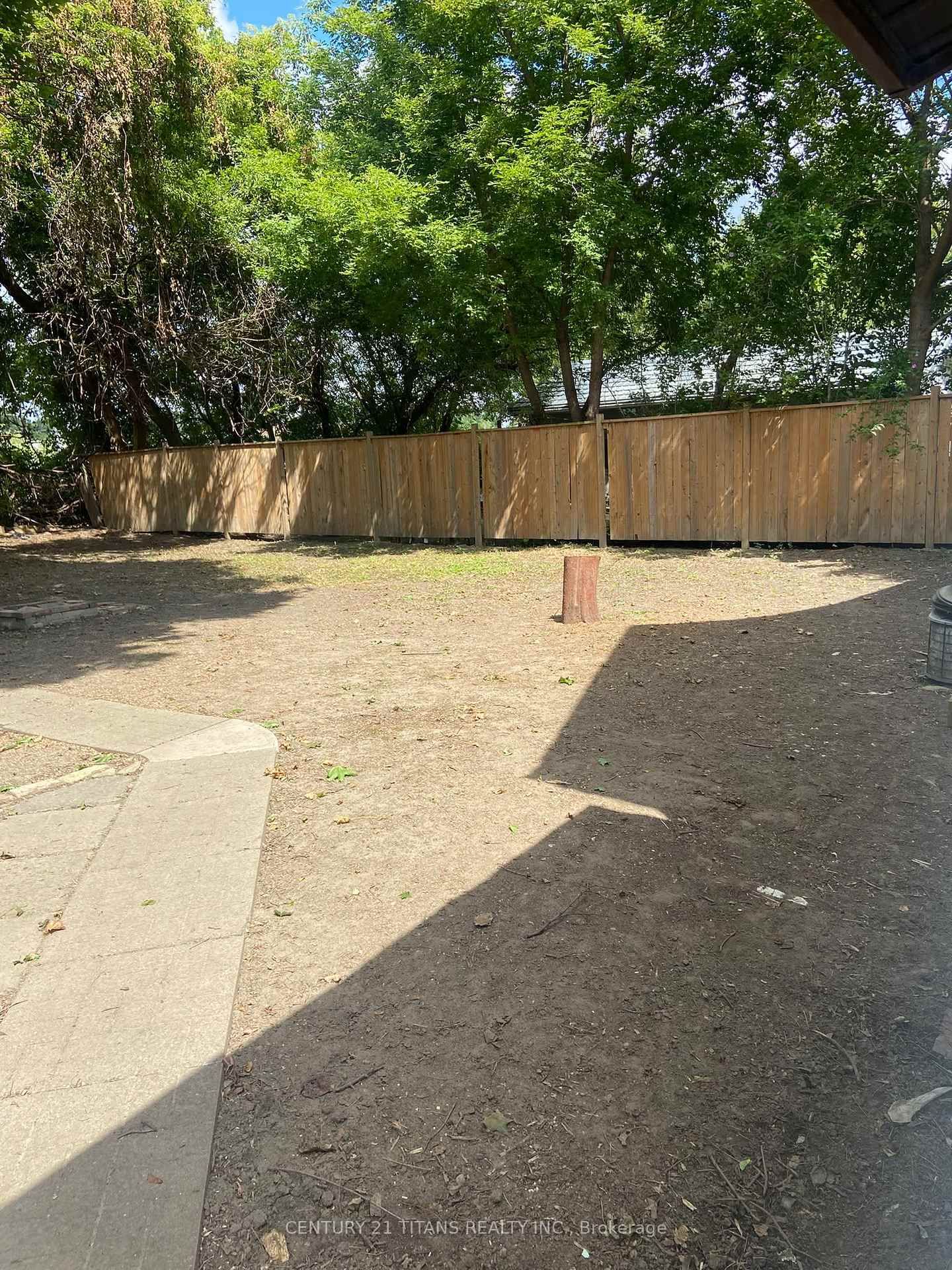 135 Edgar Street • Chatham-Kent, ON photo 8