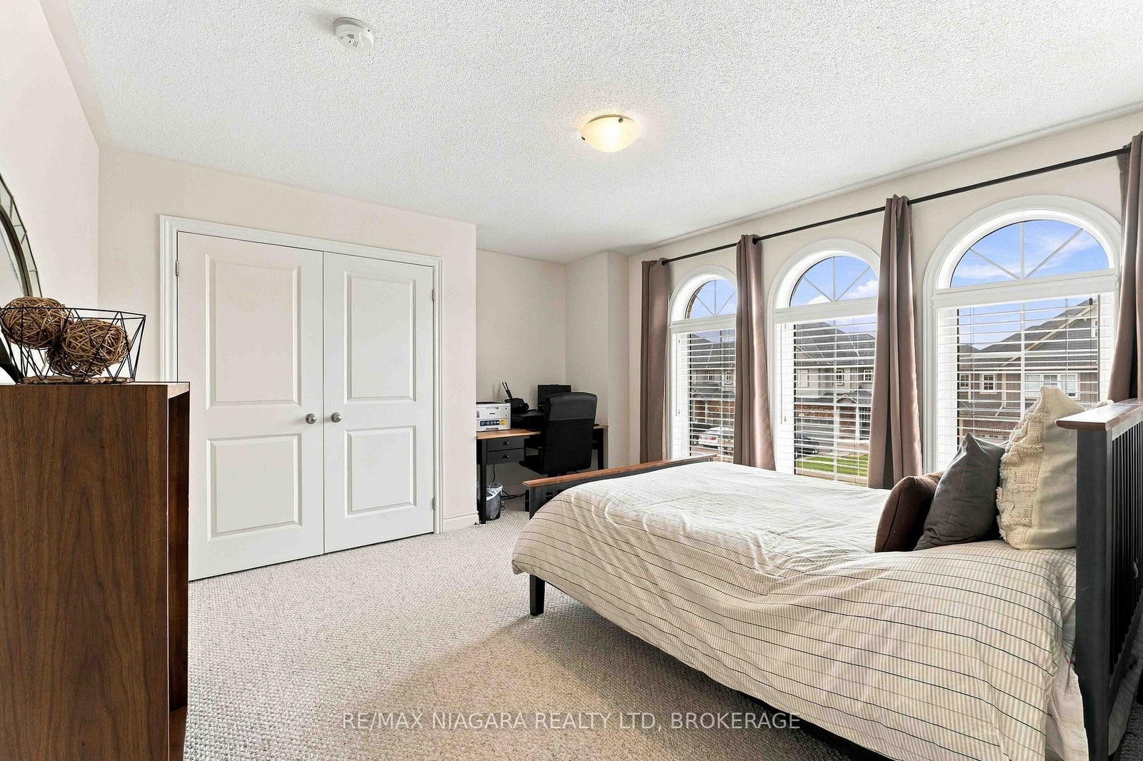 15 Fox Grape Road • Thorold, ON photo 34