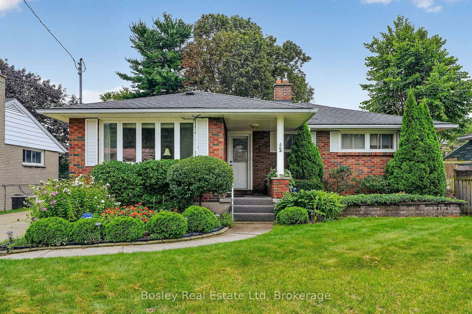 5 Ralston Drive