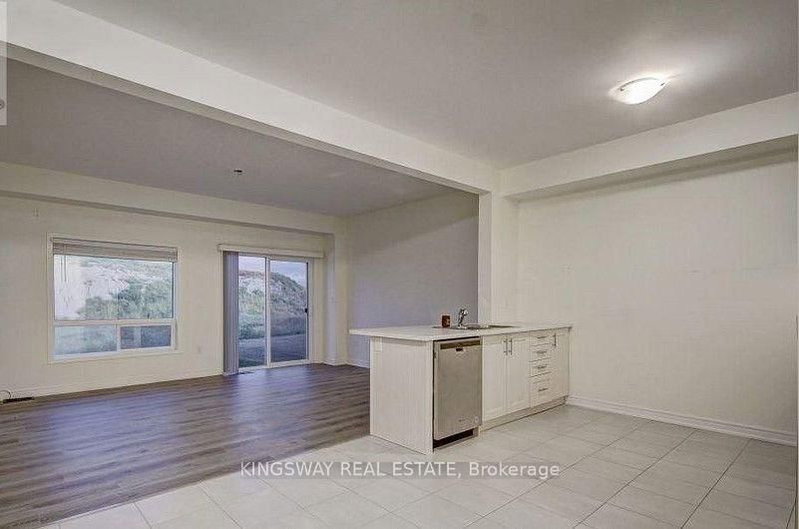 16 BRADBURY Road W