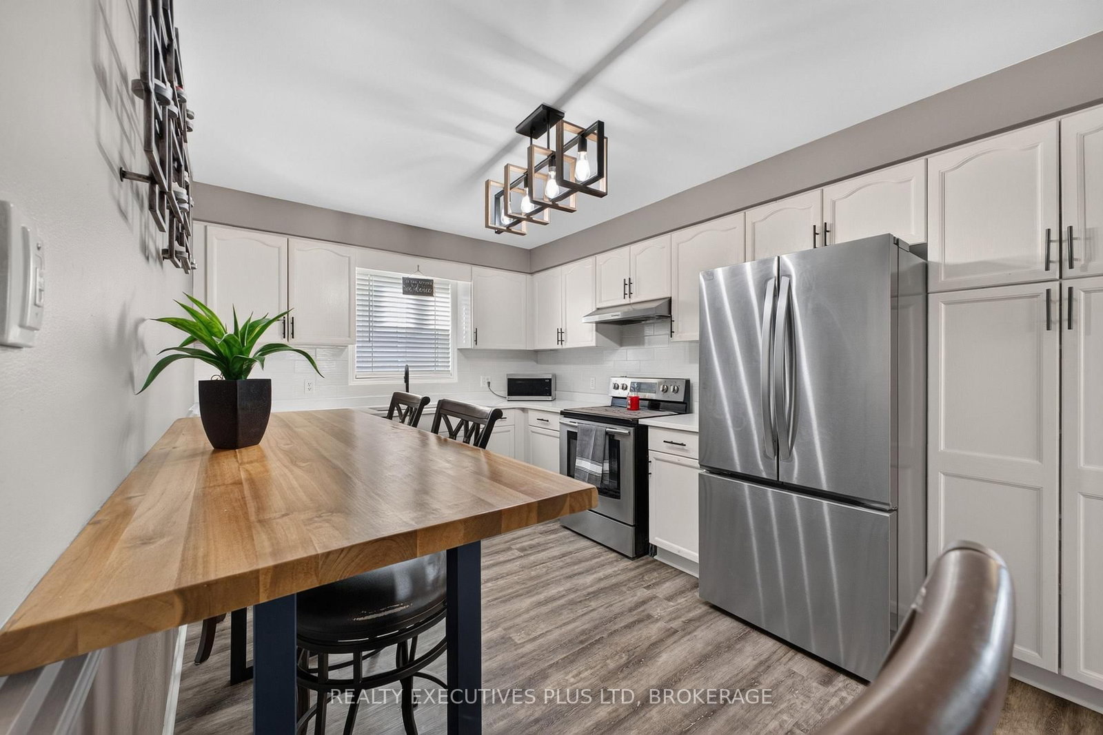 7802 Sabine Drive • Niagara Falls, ON photo 11