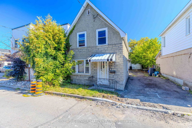 215 Desrosiers Street