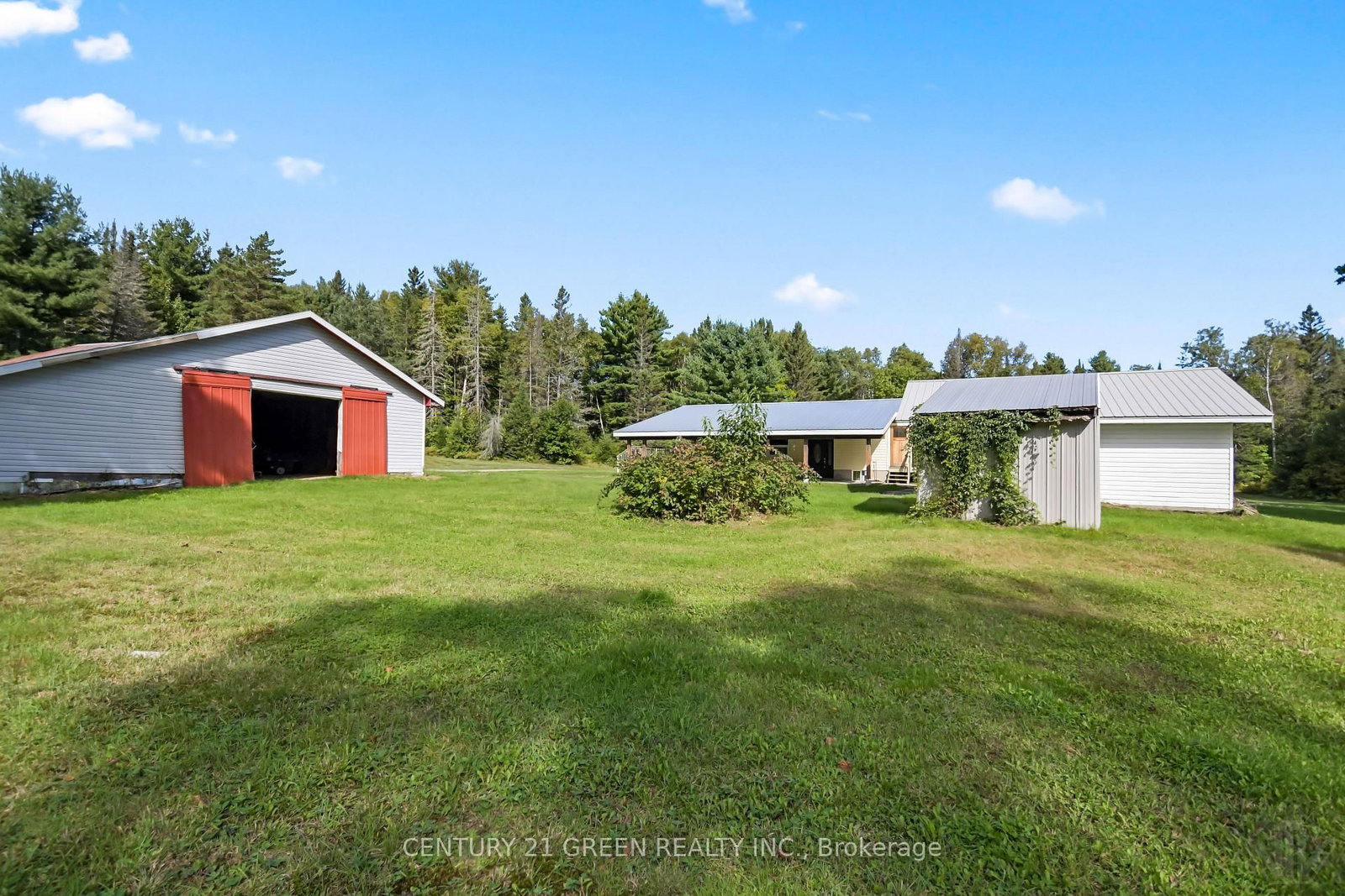 879 Lake Bernard Road S • Sundridge, ON photo 35