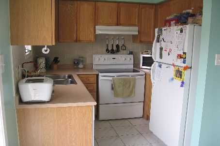 37 Ridwell St, Barrie, L4N0W8 | Image 3