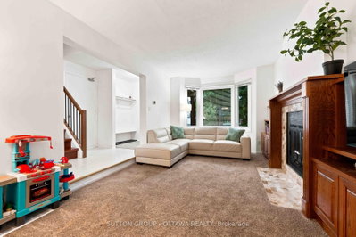 66 FIELDGATE Drive • Ottawa, ON photo 9
