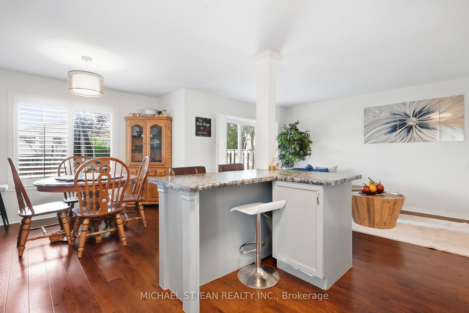 4518 Garden Gate Terrace • Lincoln, ON photo 10