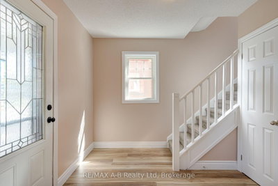 341 Ontario Street • Stratford, ON photo 9