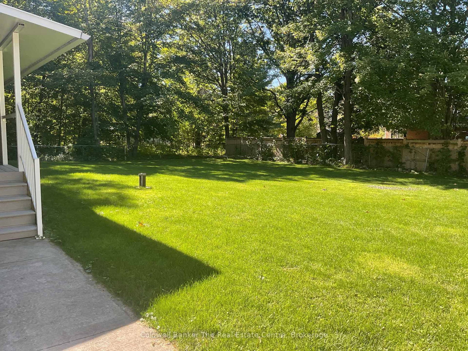 105 Wellington Street photo 8