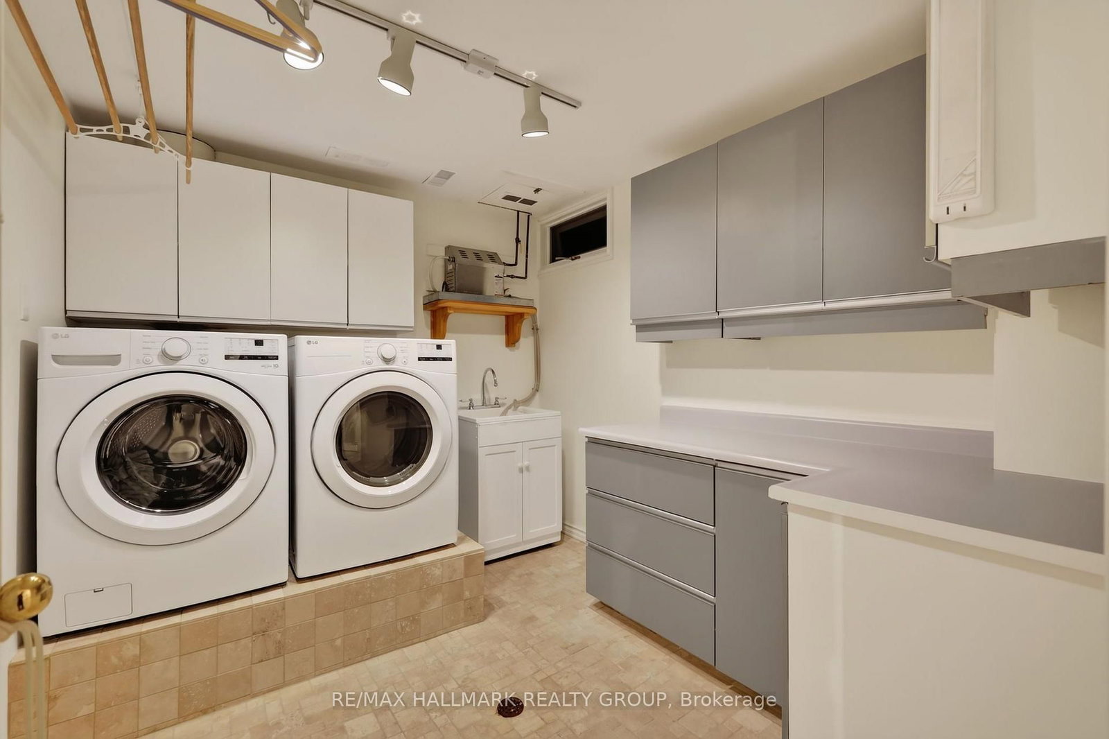 22 Ralph Street • Ottawa, ON photo 38