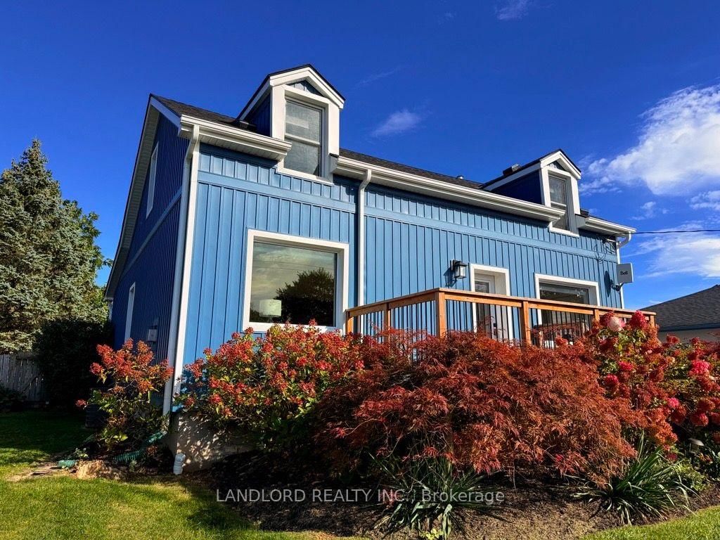99 Fairview Avenue • St. Thomas, ON photo 2
