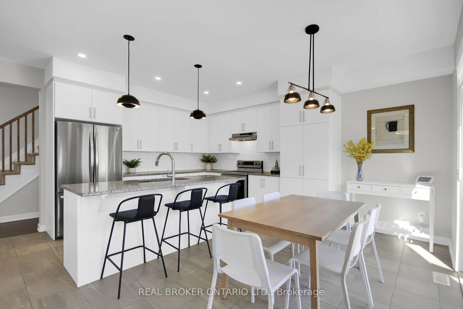 352 Finial Way • Ottawa, ON photo 14