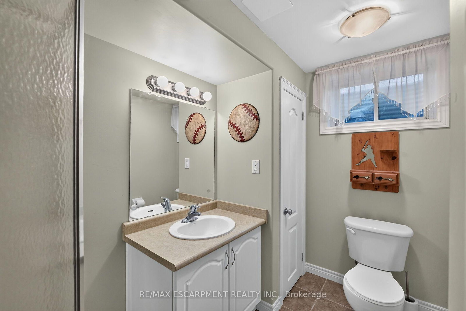 17 Cherry Avenue • West Lincoln, ON photo 36