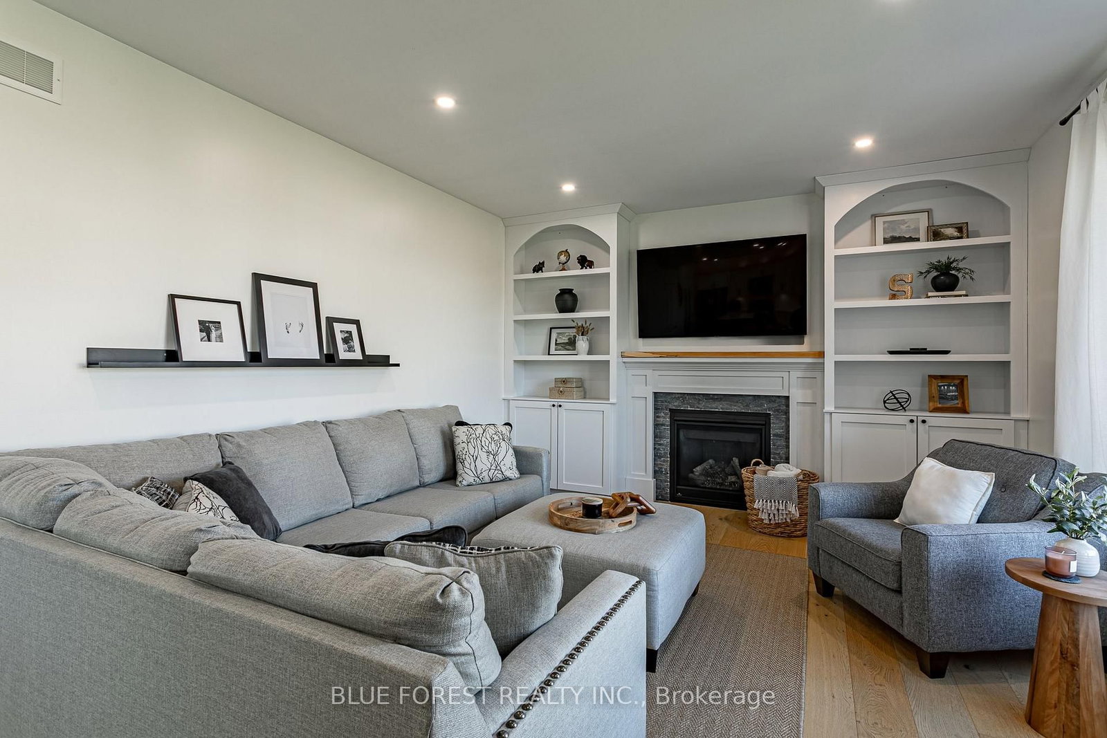 106 Spencer Avenue • Lucan Biddulph, ON photo 19