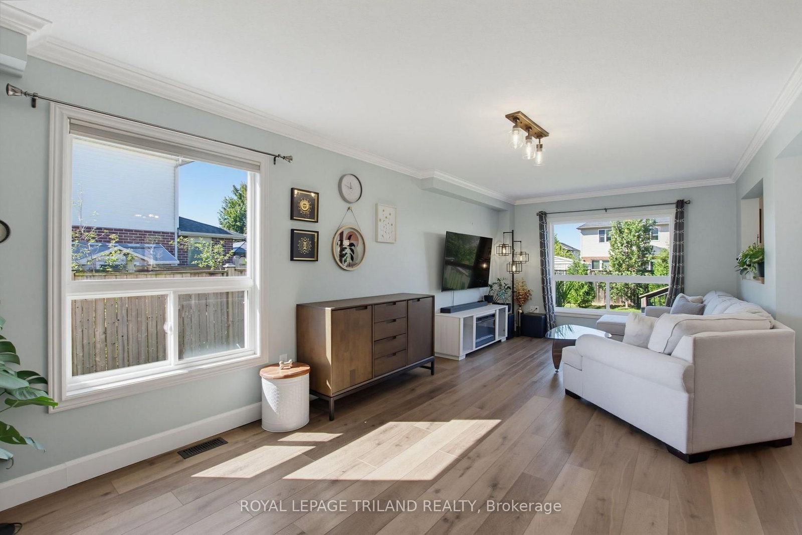 994 Foxcreek Road • London North, ON photo 6