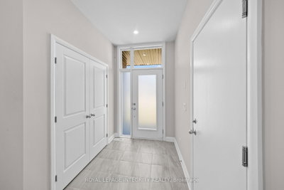 866 Moses Tennisco Street • Ottawa, ON photo 5