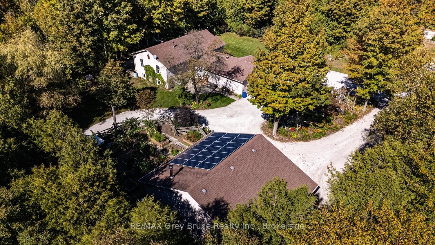135 North Diagonal • South Bruce Peninsula, ON photo 47