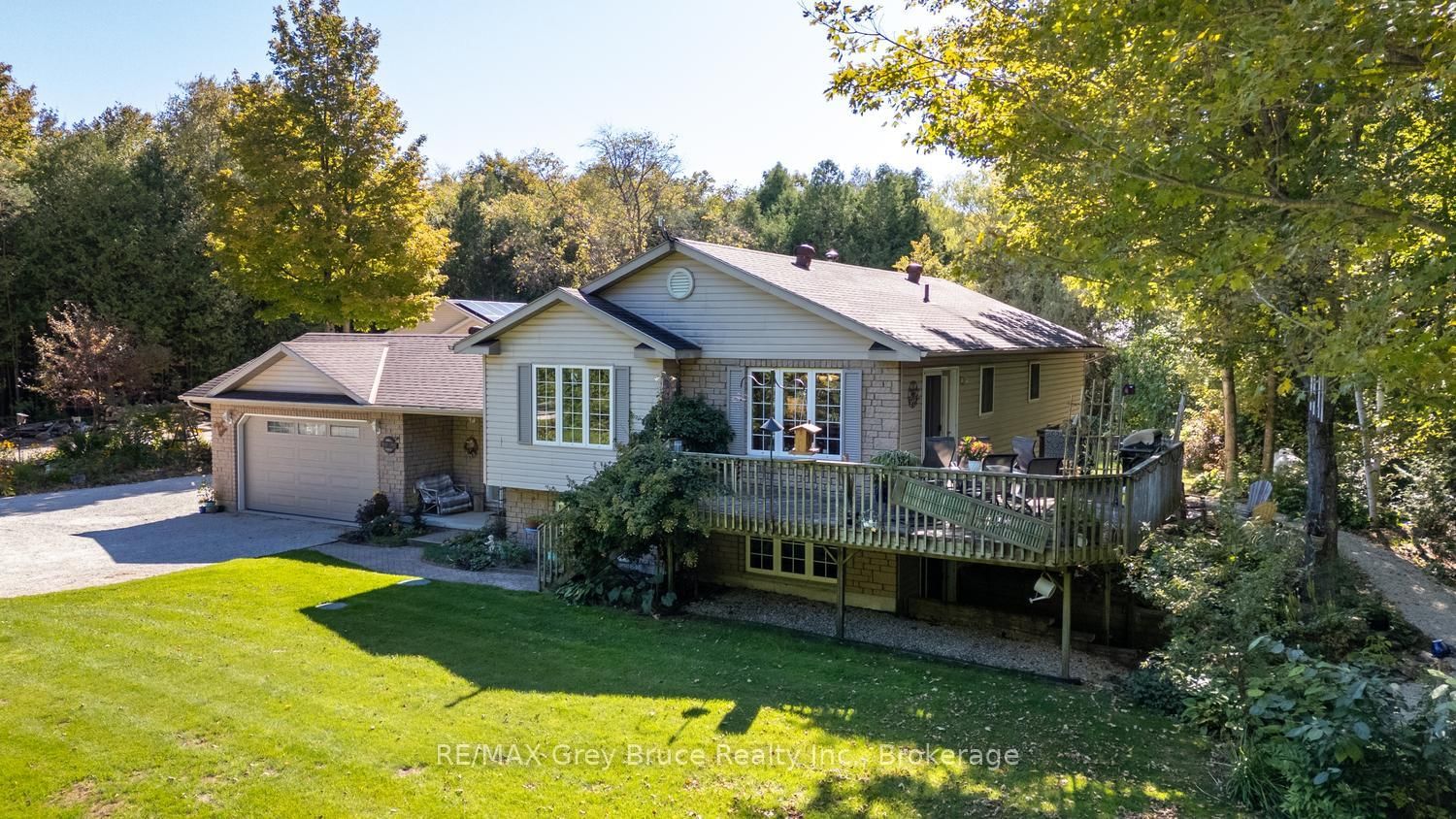 135 North Diagonal • South Bruce Peninsula, ON photo 34