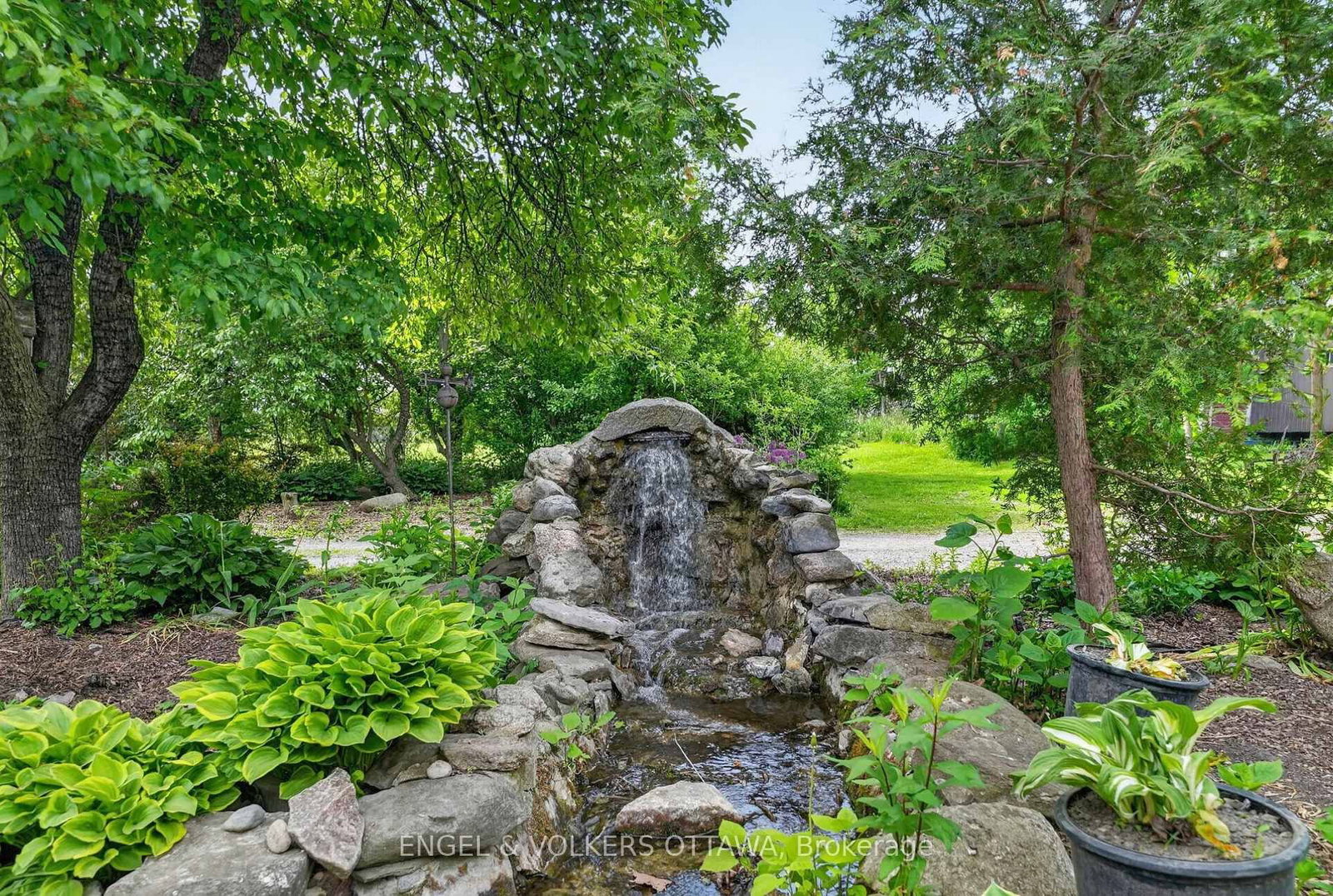 14120 County Road 13 • North Stormont, ON photo 35