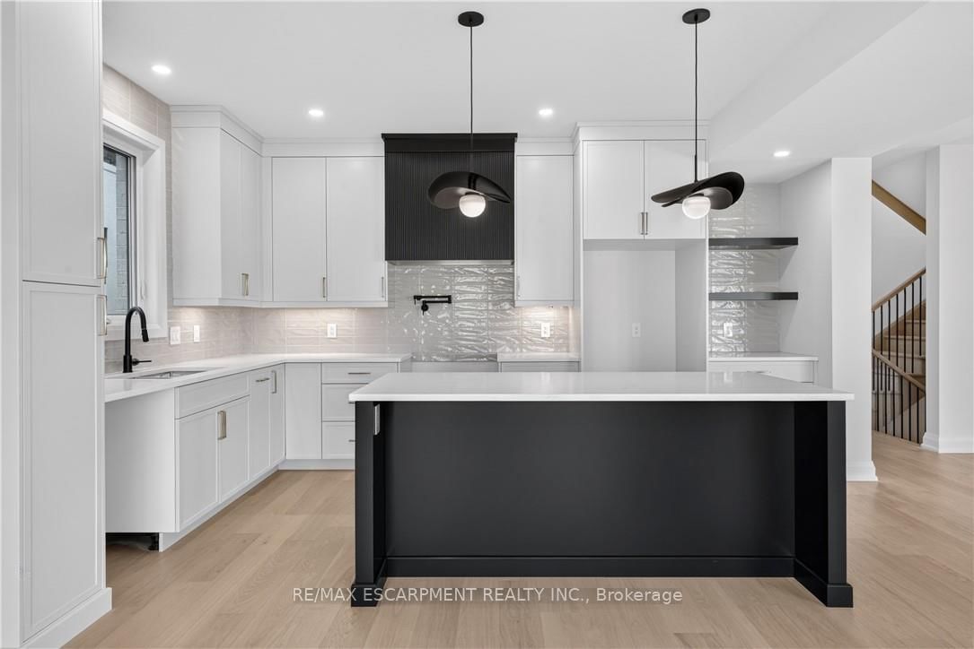 8905 Angie Drive • Niagara Falls, ON photo 16
