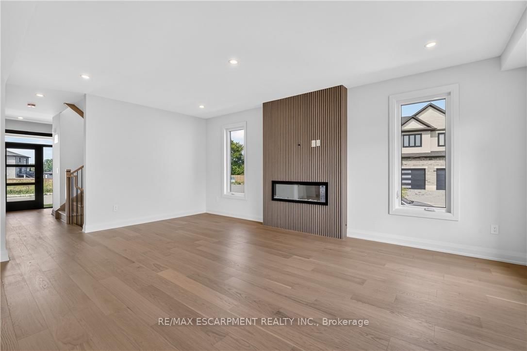 8905 Angie Drive • Niagara Falls, ON photo 13