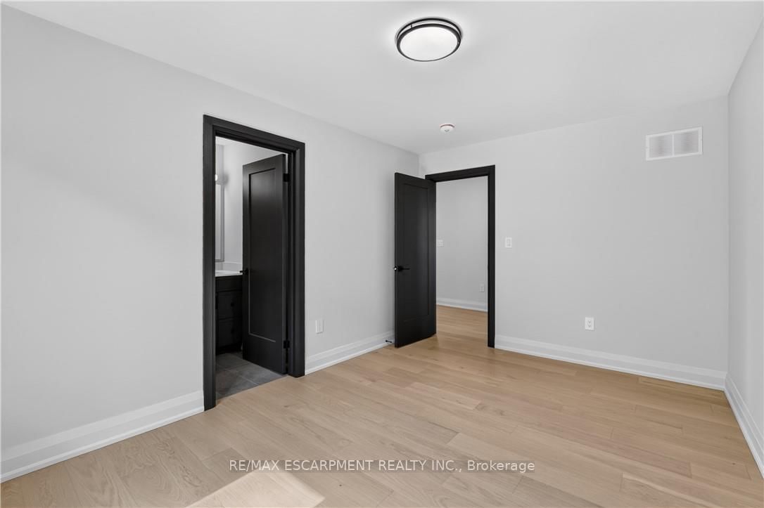 8905 Angie Drive • Niagara Falls, ON photo 37