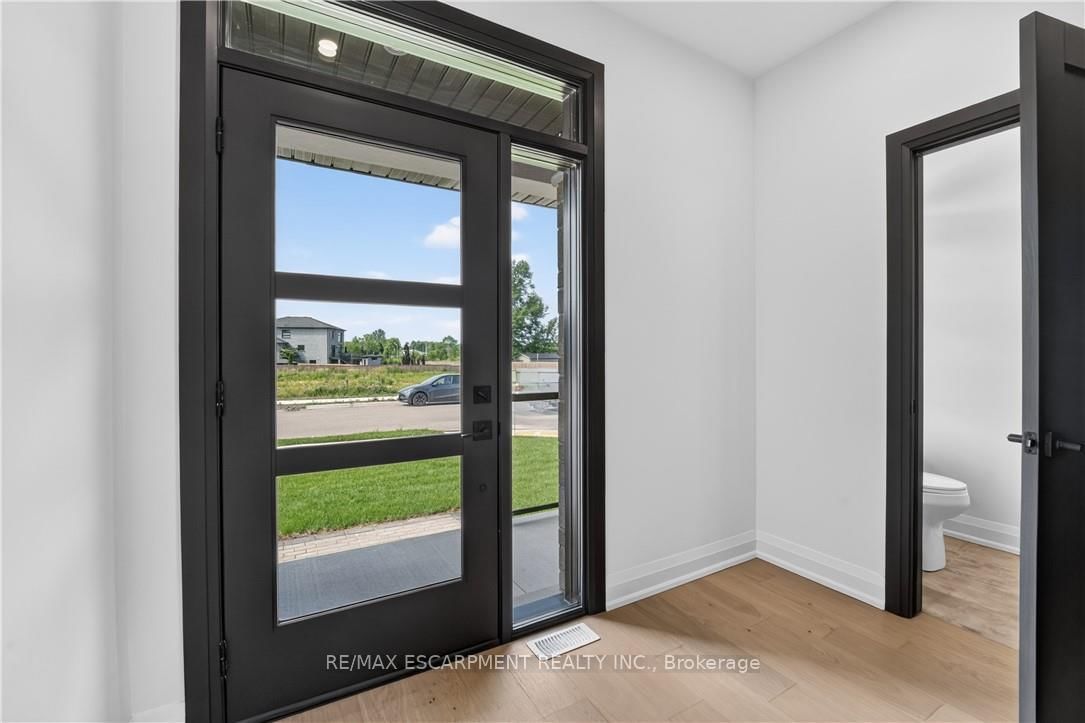 8905 Angie Drive • Niagara Falls, ON photo 5