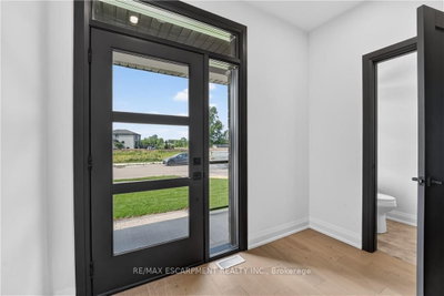 8905 Angie Drive • Niagara Falls, ON photo 5