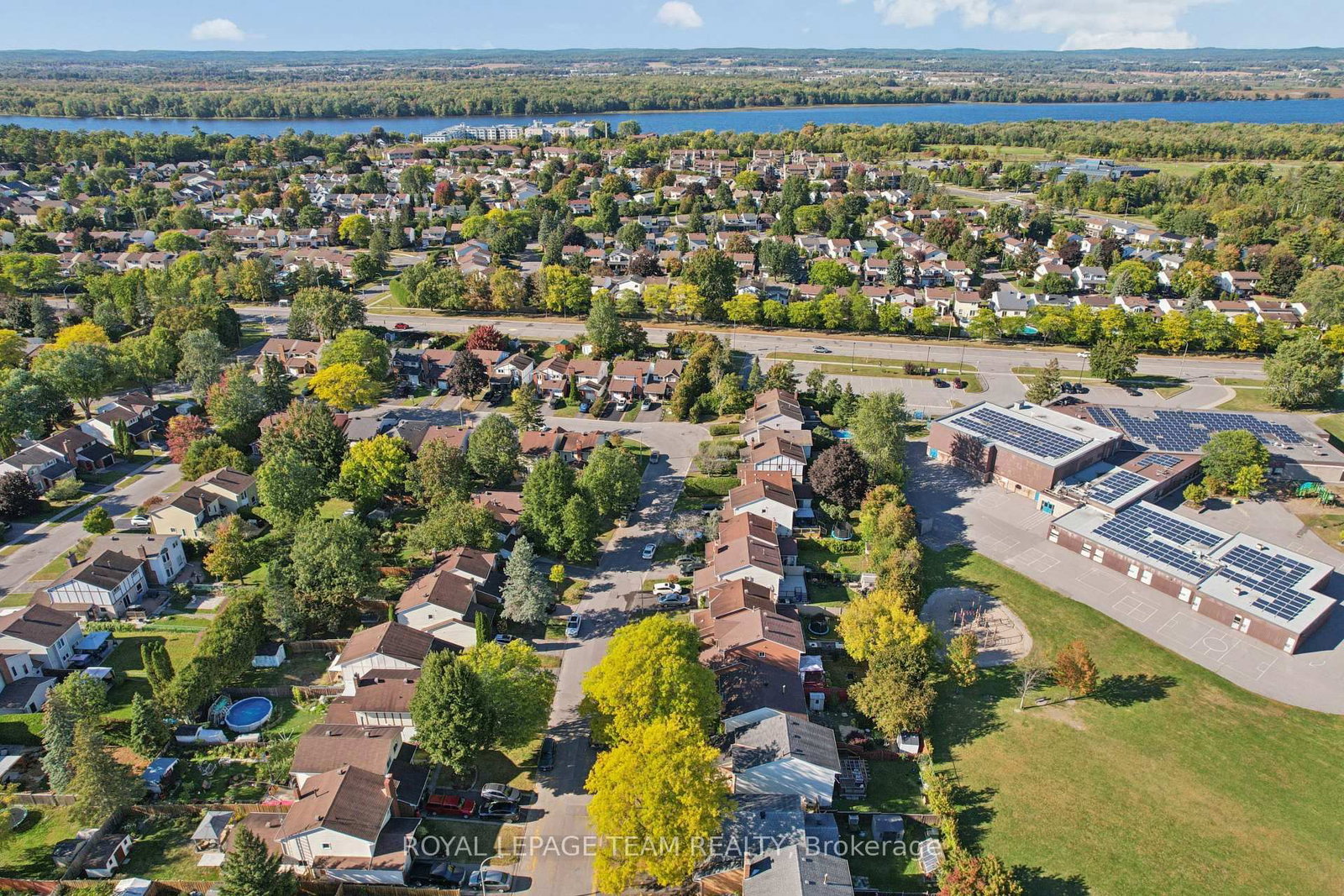 1133 St Emmanuel Terrace • Ottawa, ON photo 39